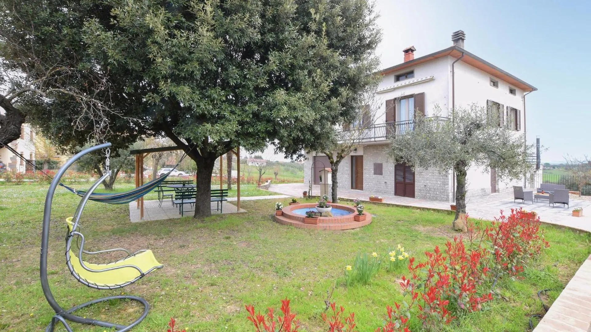 Holiday home Awesome Home In Marciano Della Chiana