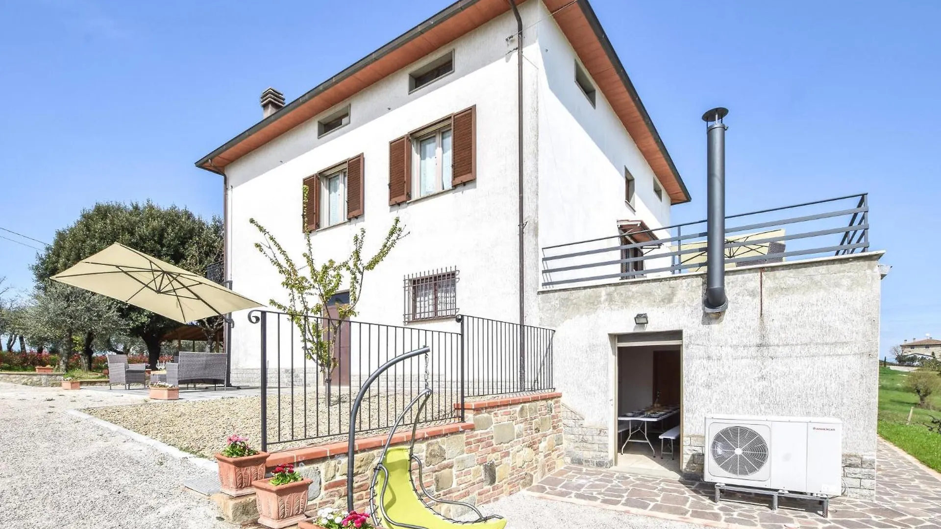 Awesome Home In Marciano Della Chiana